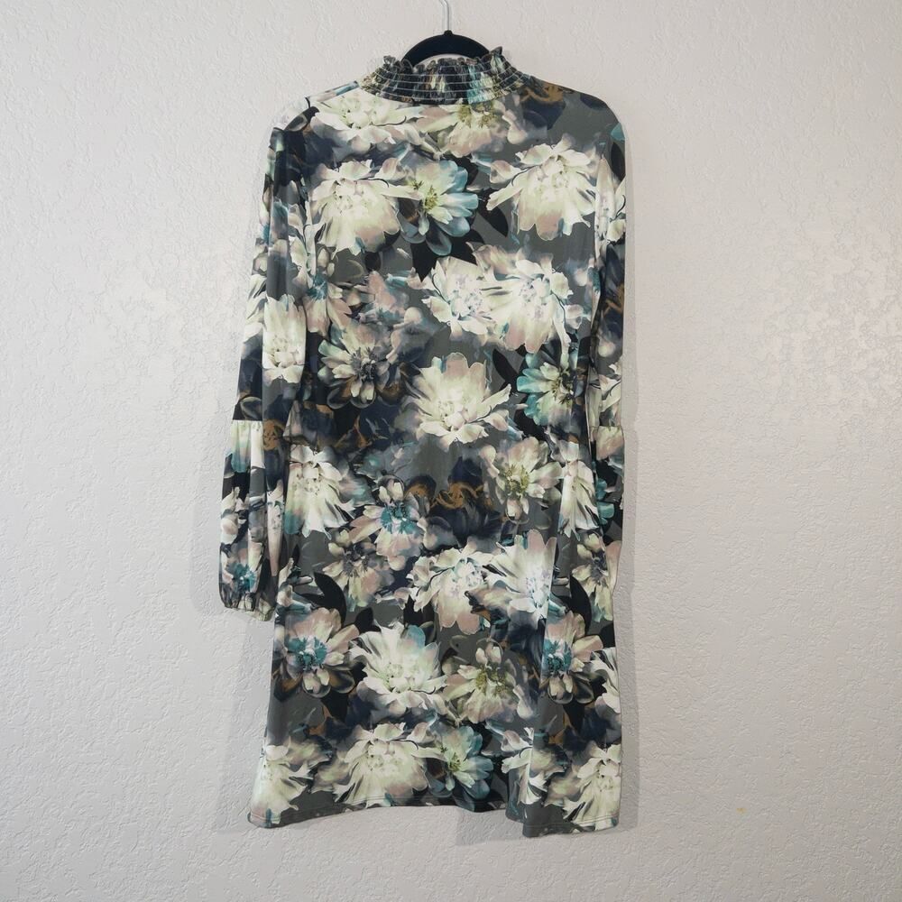 New Kate & Mallory Gray Watercolor Floral Shift Dress Size Medium - Picture 5 of 5
